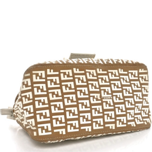 Auth RARE FENDI Tan khaki canvas White rubber zucchino mini mama Baguette Bag - Picture 4 of 15